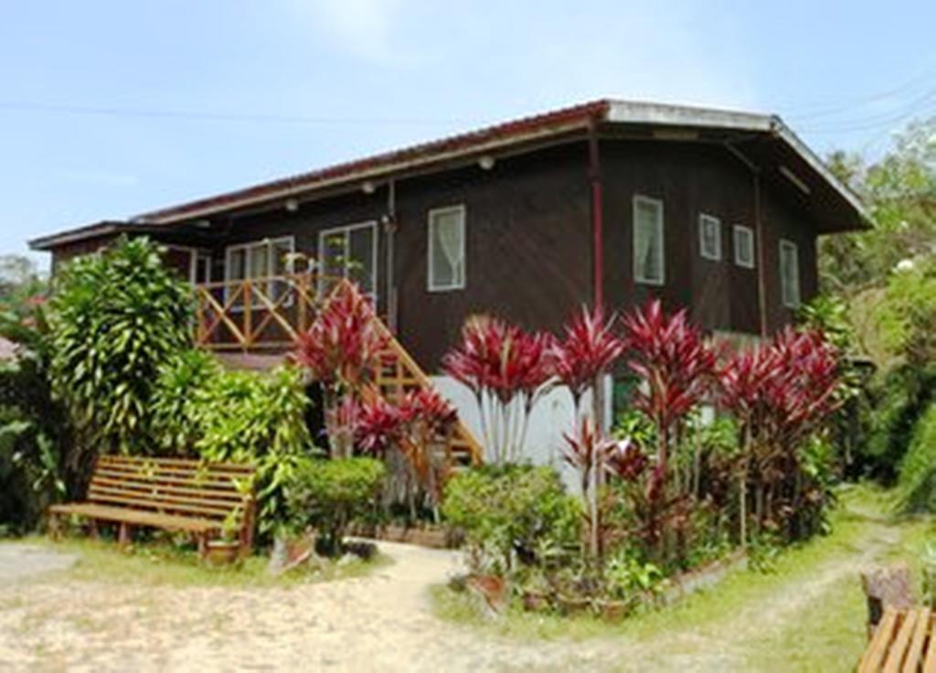 Mile 36 Lodge Kampong Kundassan Exteriör bild